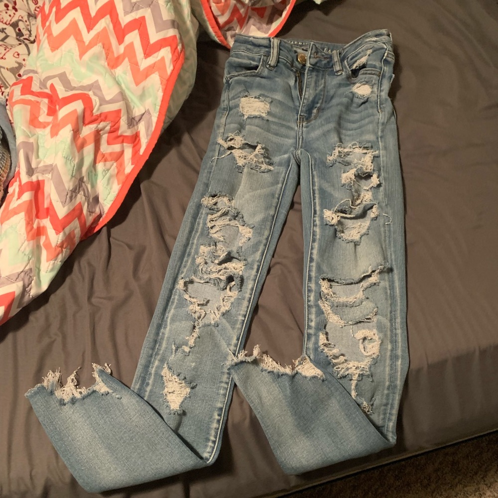 super cute ripped jeans!!